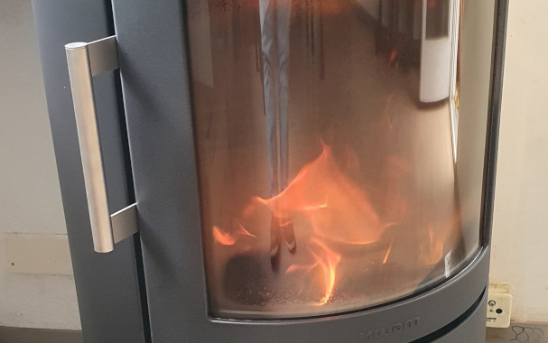 Neuer Ofen für das Pädlerheim